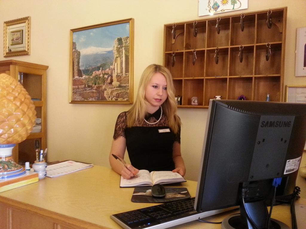 Hotel Pensione Cundari Taormina Luaran gambar